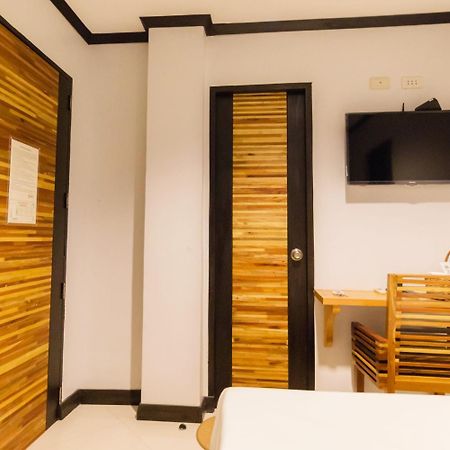 Mahogany Tourist Inn Bacolod Exterior photo